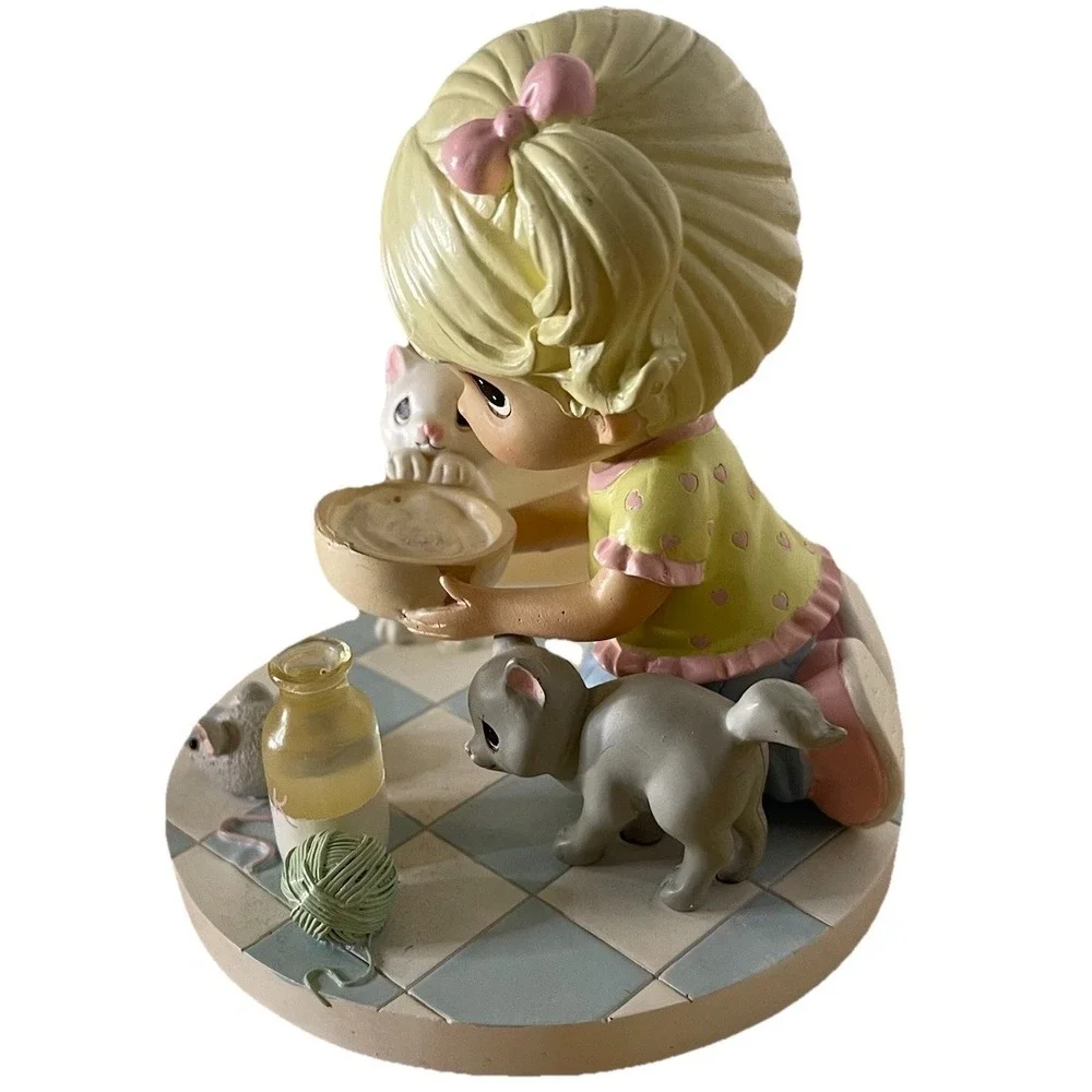 Precious Moments My Heart Is Covered In Paw Prints 343L Cat Figurine‎ 2010